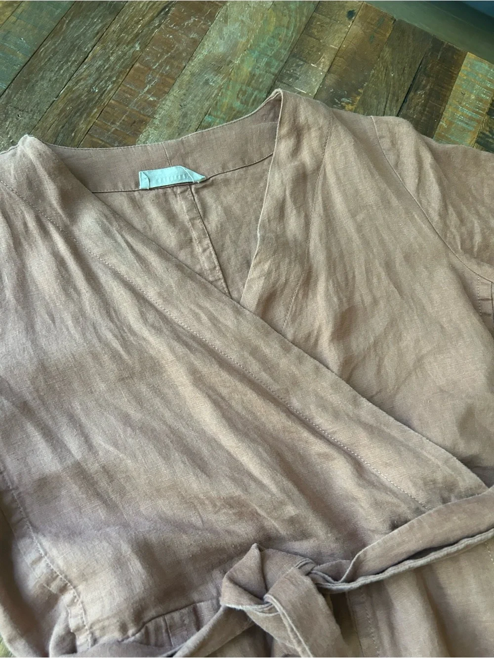 EVERLANE-The wrap jumpsuit in linen. Carob Brown.